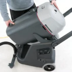 Advance® VL500™ 14 Gallon Complete Wet/Dry Vacuum w/ Front Mount Squeegee & Toolkit
