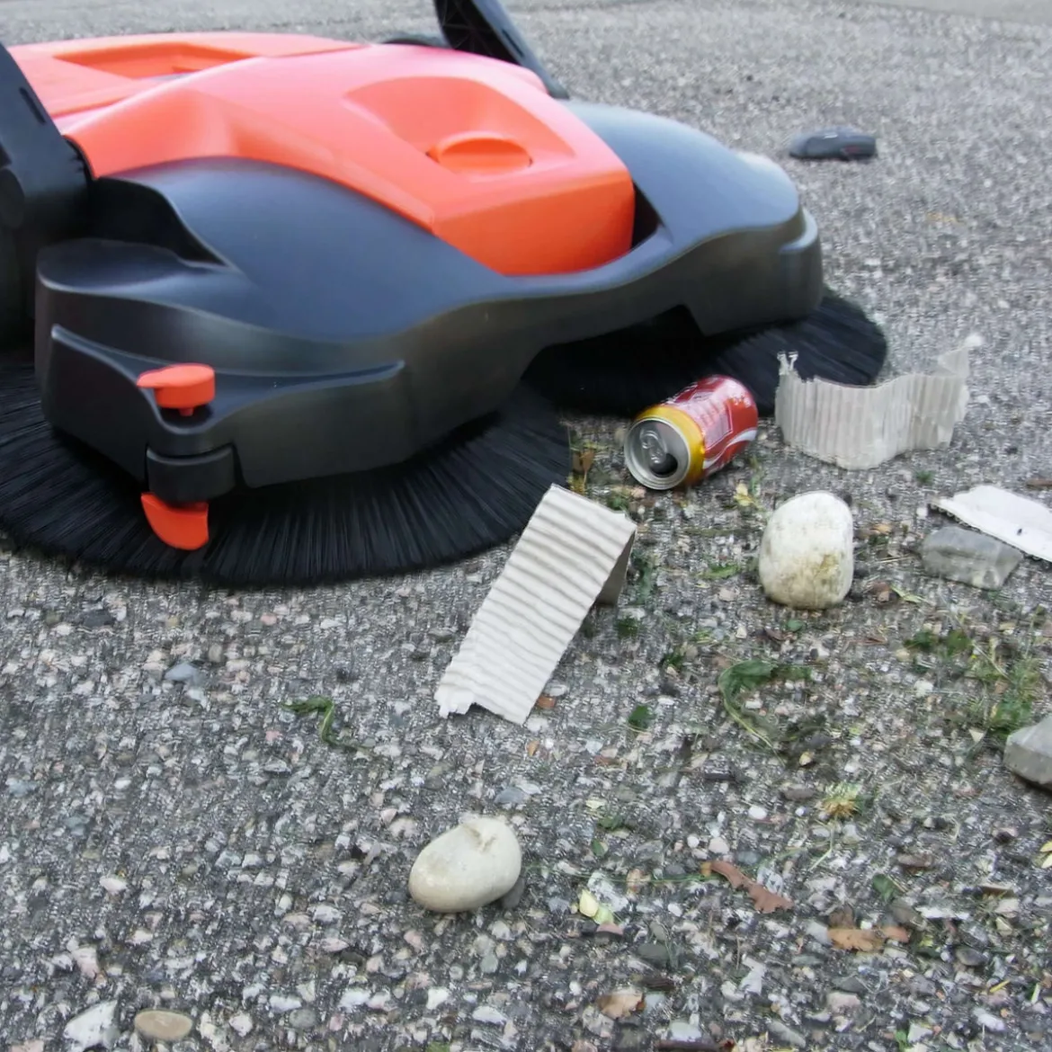 Bissell® 31" Battery Powered Push Sweeper (#BG-677)