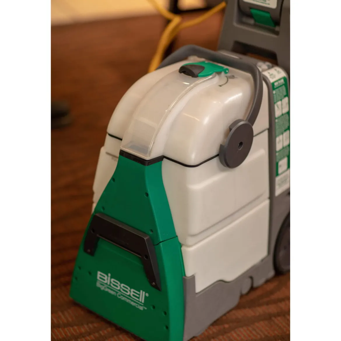 Bissell® BigGreen Commercial® Carpet Cleaning Machine (1.75 Gallons) - 10.5" Head
