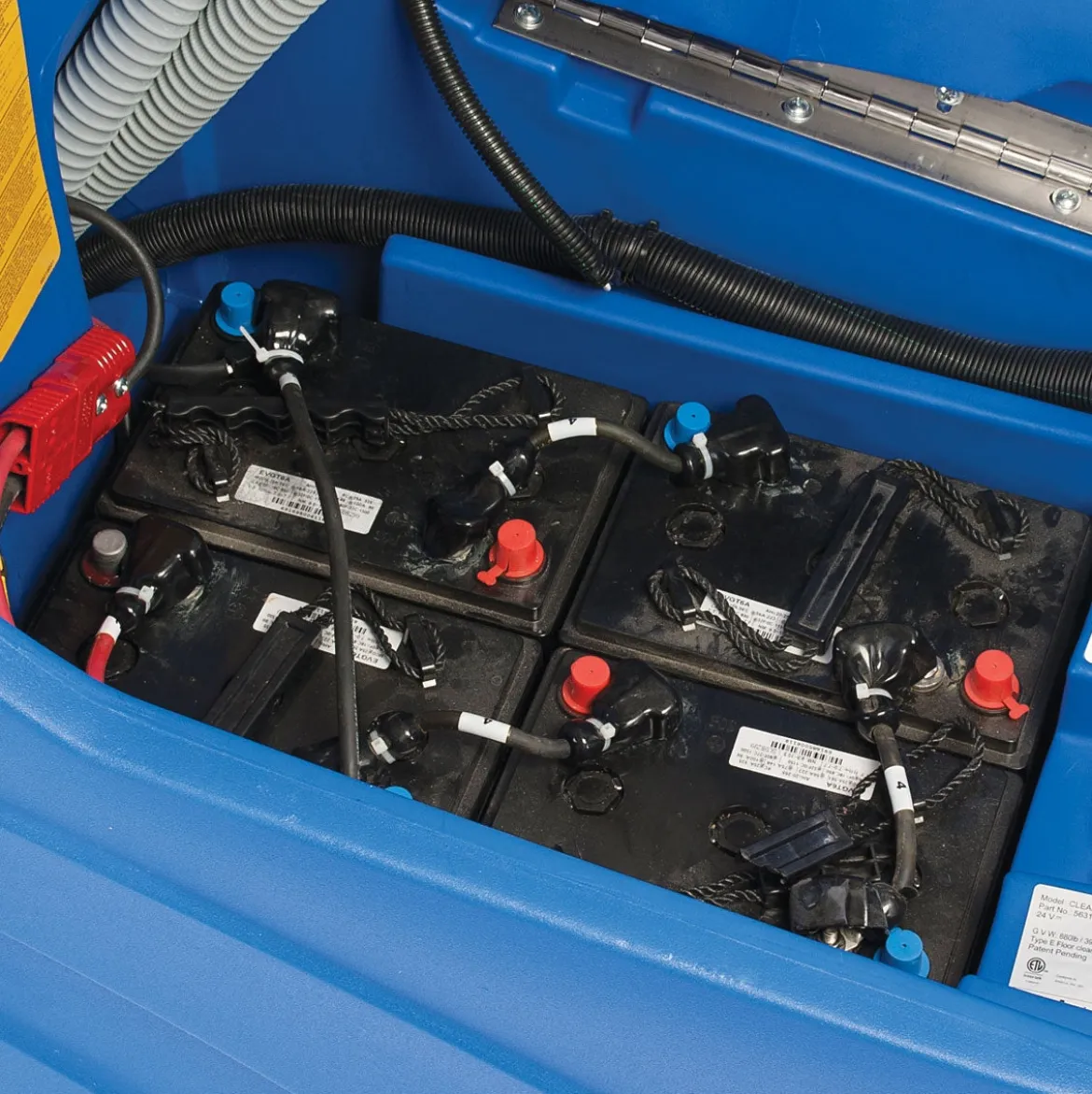 Clarke® Clean Track® L24 Battery Powered Self-Contained Carpet Extractor