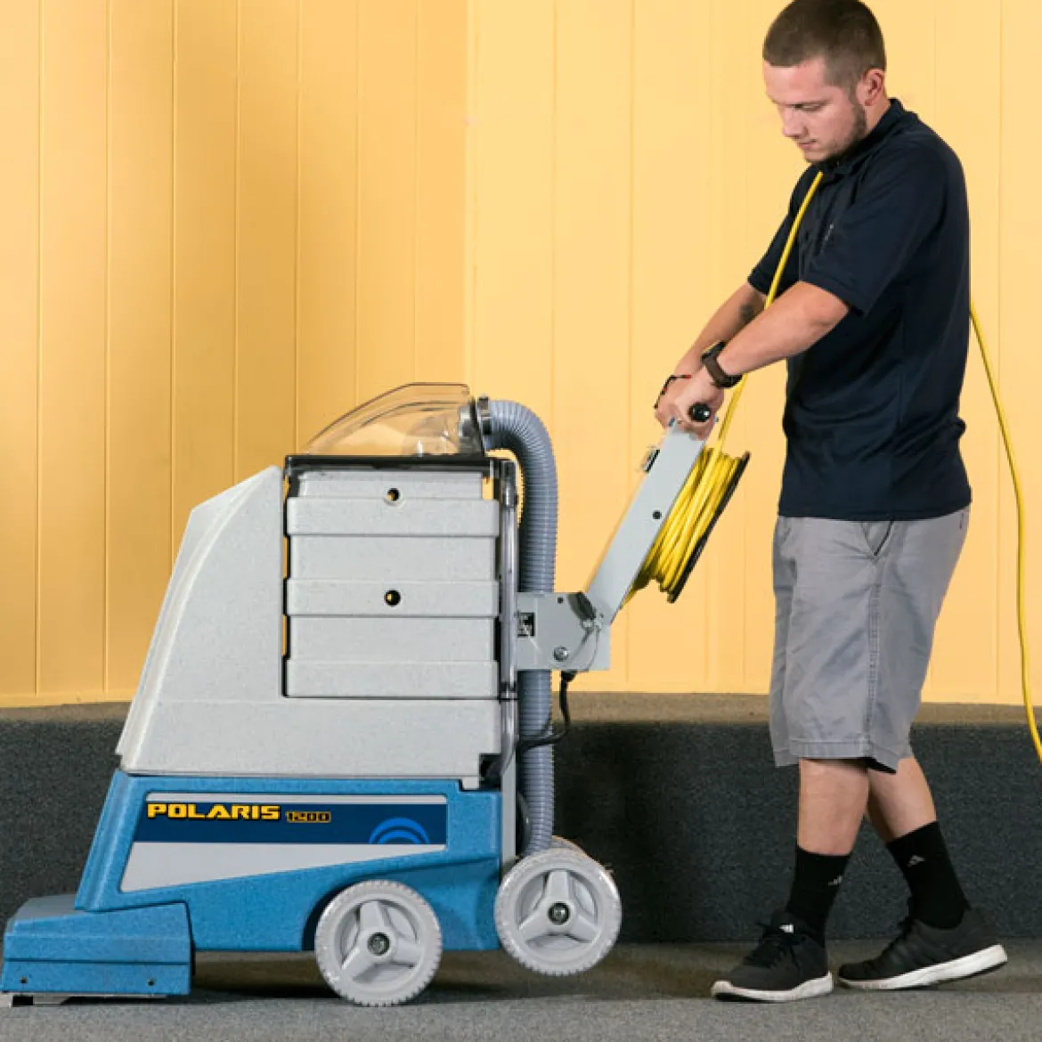 EDIC 1201PS Polaris™ Self-Contained Carpet Extractor (12 Gallons) - 19" Head