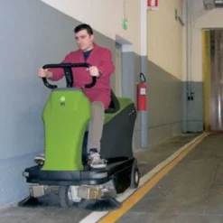 IPC Eagle 1050 Battery Powered Rider Warehouse Vacuum Sweeper - 42" Sweeping Path